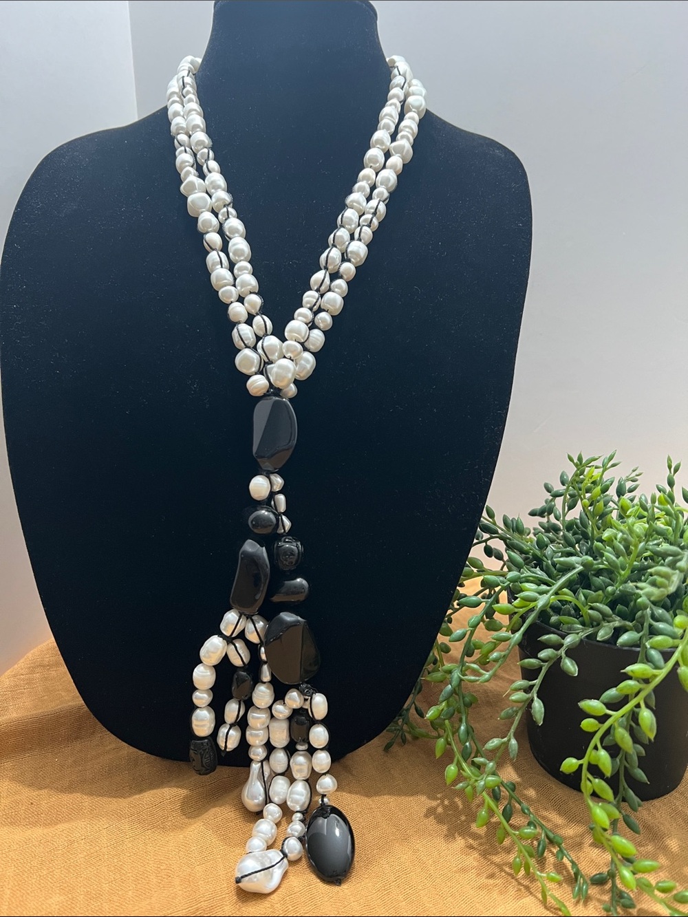 Chico’s beautiful beaded fresh water Pearl 4 Strand Necklace with tassel blk